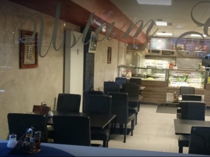 照片: Ustam Grill